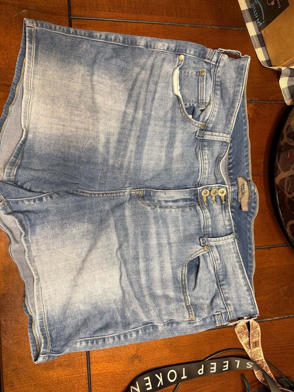 Torrid Womens Shorts 22 Plus Medium Blue Denim Button & Zip Fly Shorts